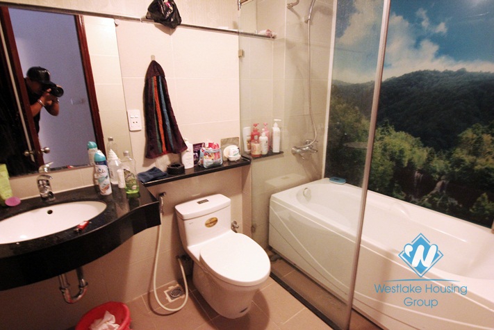 Lake view apartment with 02 bedrooms for rent in Tay Ho area 